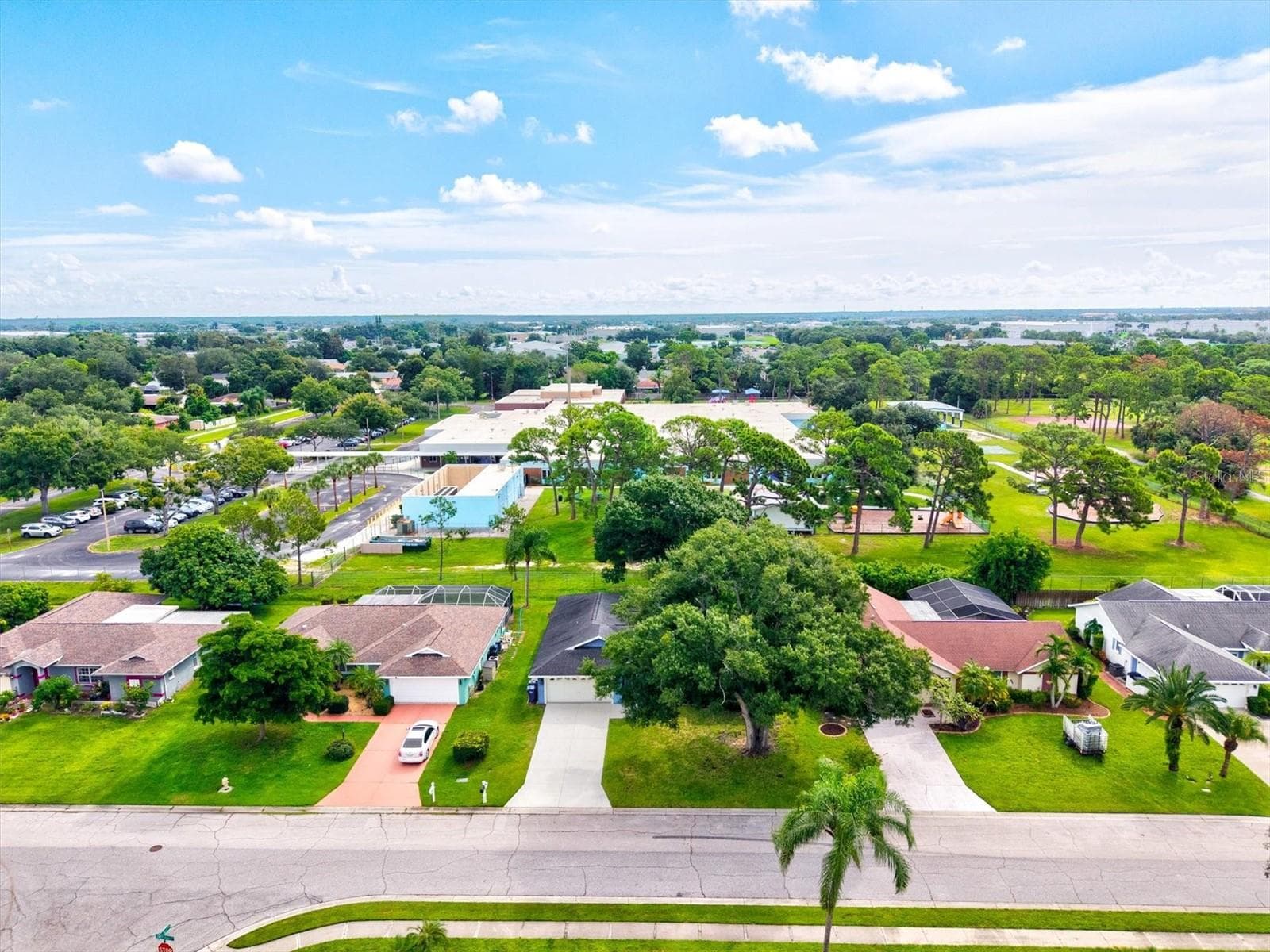 Single Family Residence at 7129 QUEEN PALM CIR, SARASOTA, photo 43 of 47