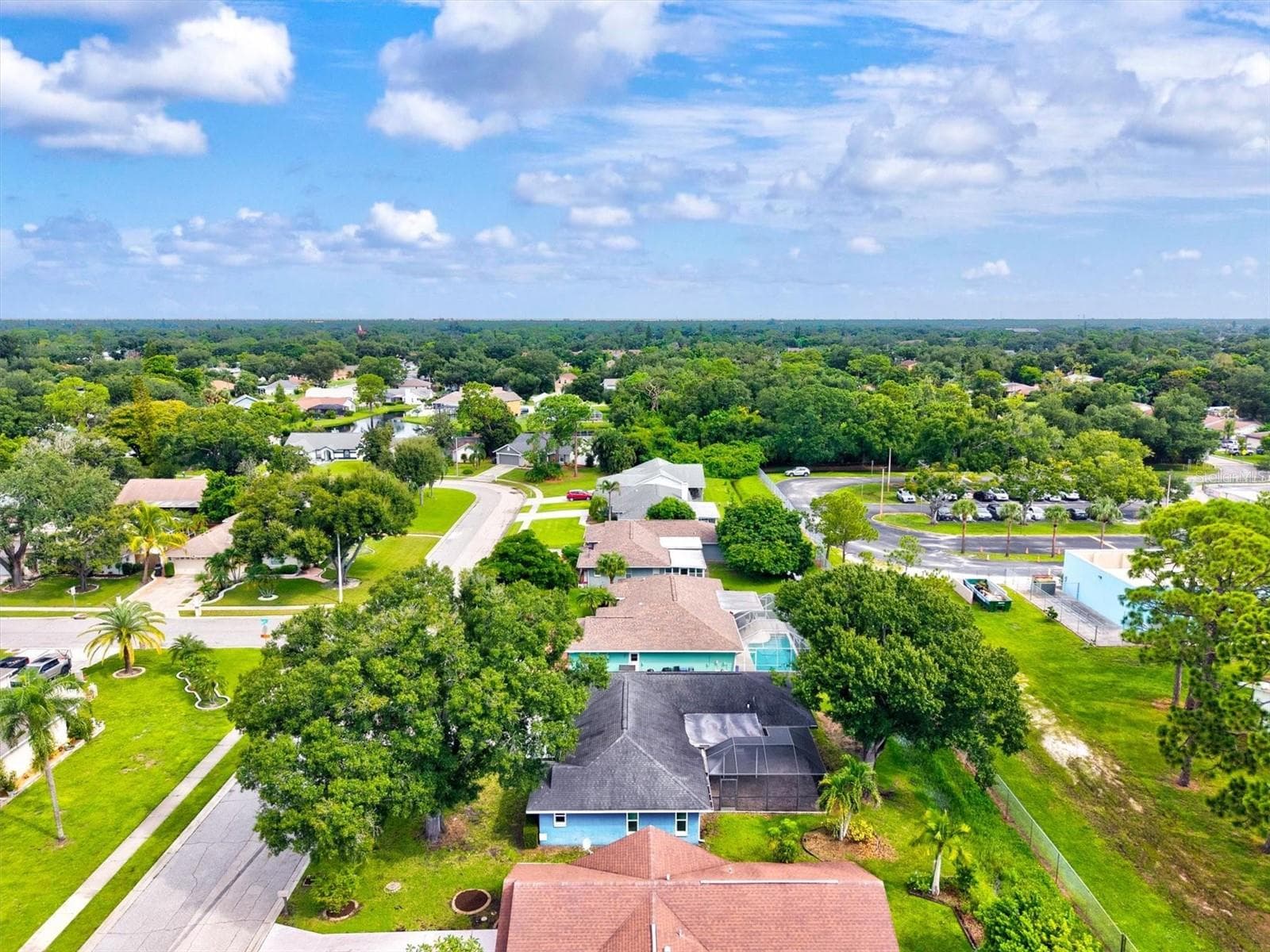 Single Family Residence at 7129 QUEEN PALM CIR, SARASOTA, photo 44 of 47