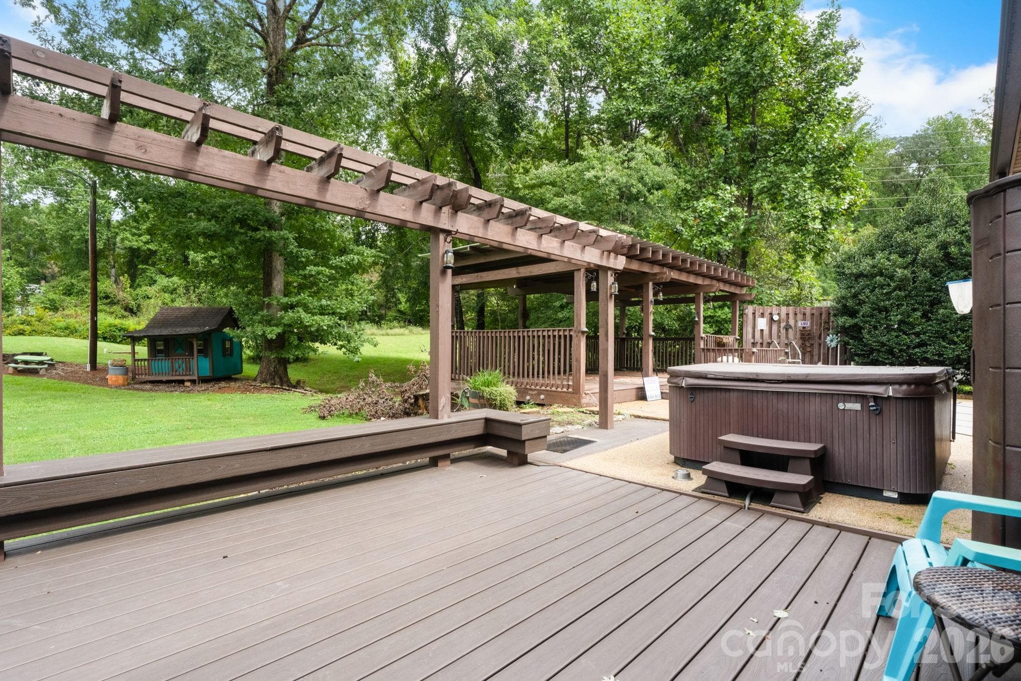 outdoor deck with hot tub - 3110 Ninth Tee Drive, Newton