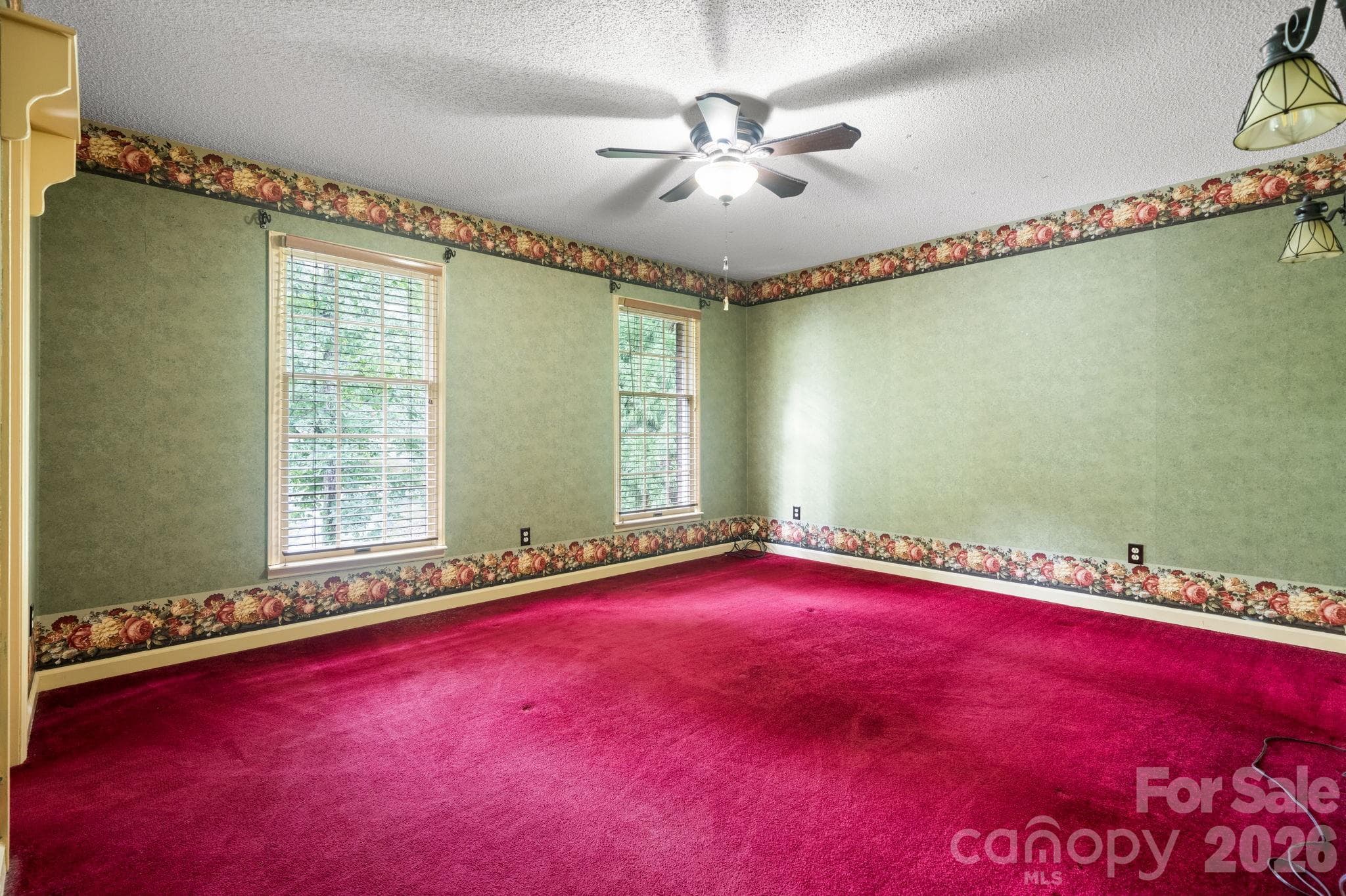 upstairs primary bedroom - 3110 Ninth Tee Drive, Newton