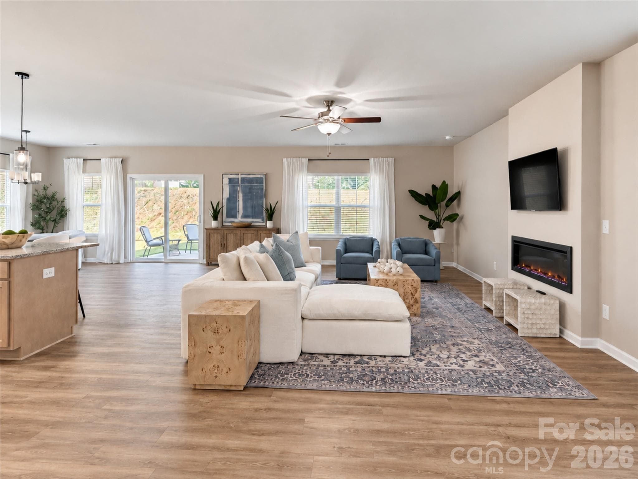 Single Family Residence at 8913 Sawyer Run Court, Charlotte, photo 10 of 30