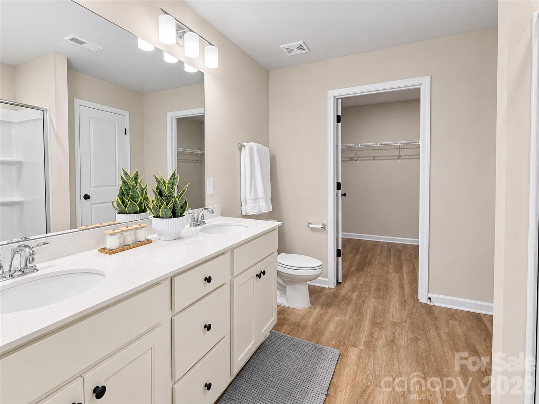 Single Family Residence at 8913 Sawyer Run Court, Charlotte, photo 15 of 30