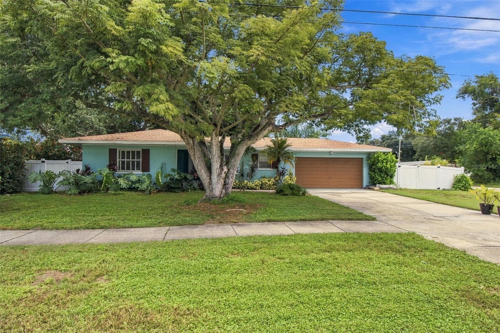 Single Family Residence at 1711 N HIGHLAND AVE, CLEARWATER, photo 3 of 65