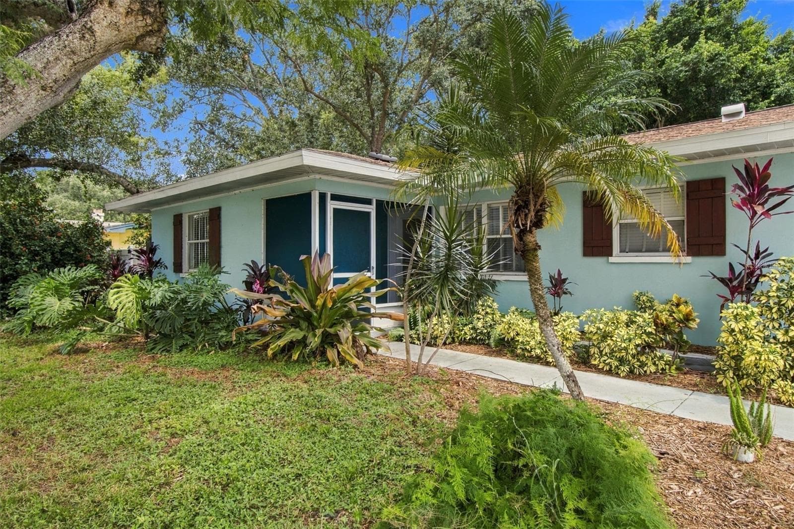 Single Family Residence at 1711 N HIGHLAND AVE, CLEARWATER, photo 6 of 65