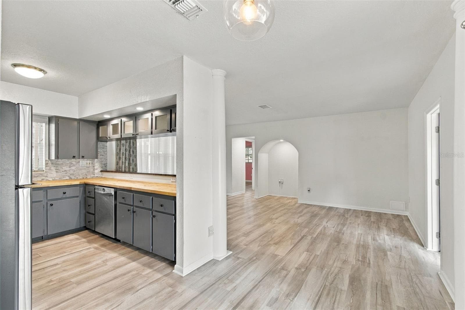 Single Family Residence at 1711 N HIGHLAND AVE, CLEARWATER, photo 19 of 65