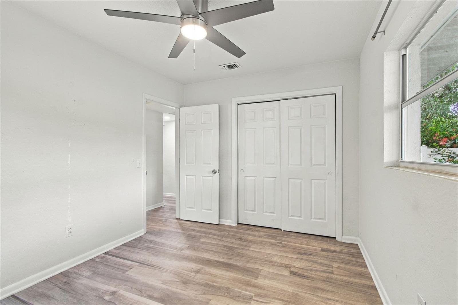 Single Family Residence at 1711 N HIGHLAND AVE, CLEARWATER, photo 43 of 65
