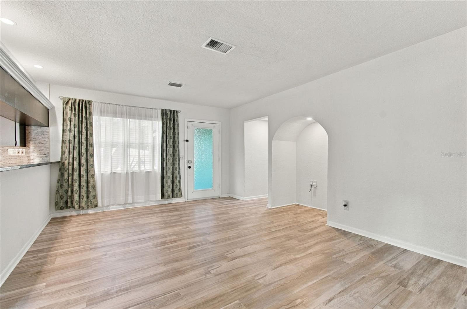 Single Family Residence at 1711 N HIGHLAND AVE, CLEARWATER, photo 46 of 65