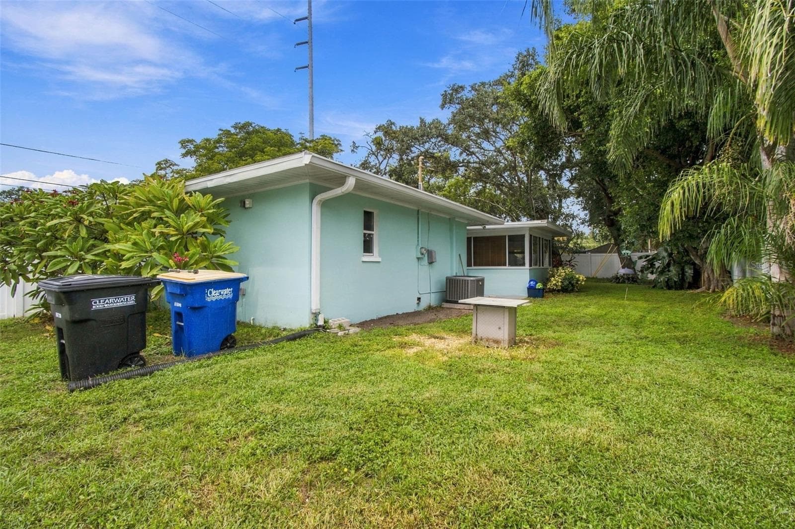 Single Family Residence at 1711 N HIGHLAND AVE, CLEARWATER, photo 53 of 65
