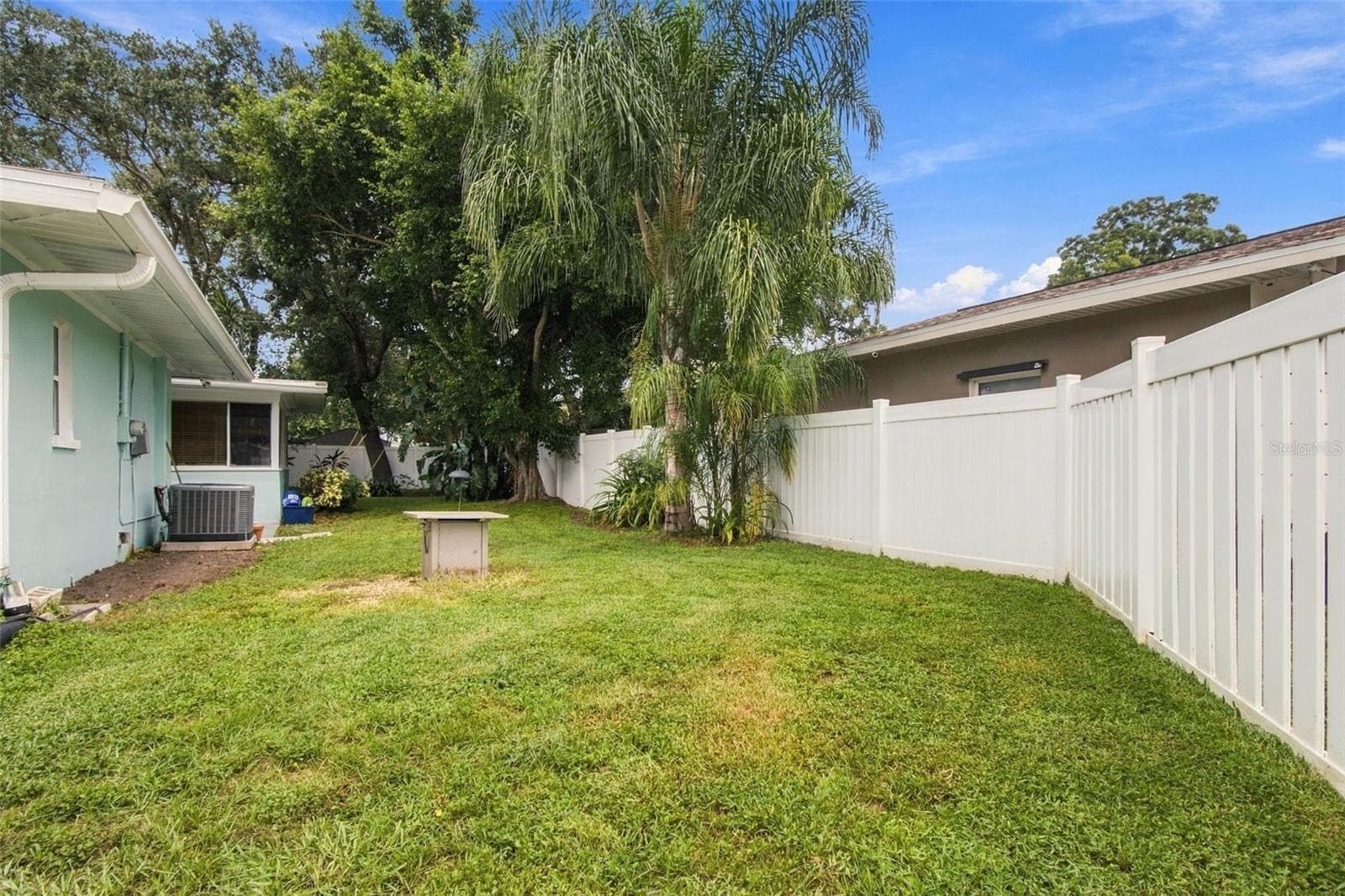 Single Family Residence at 1711 N HIGHLAND AVE, CLEARWATER, photo 54 of 65