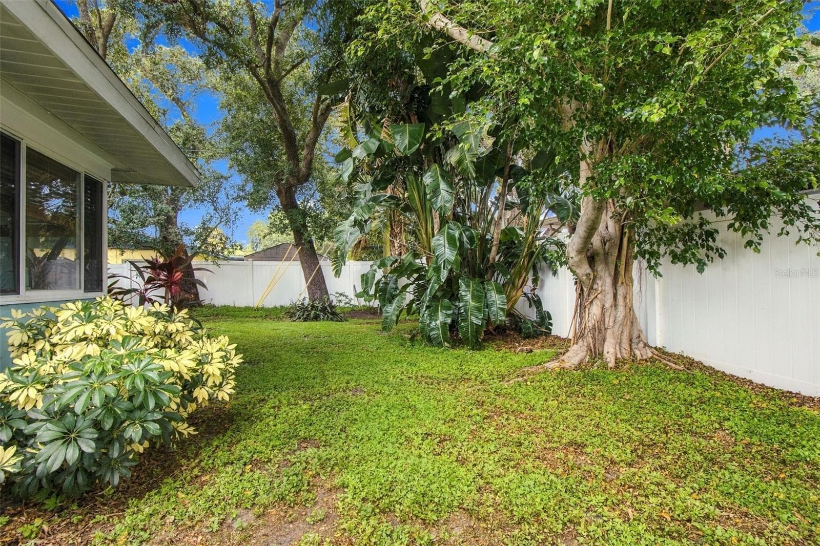 Single Family Residence at 1711 N HIGHLAND AVE, CLEARWATER, photo 55 of 65