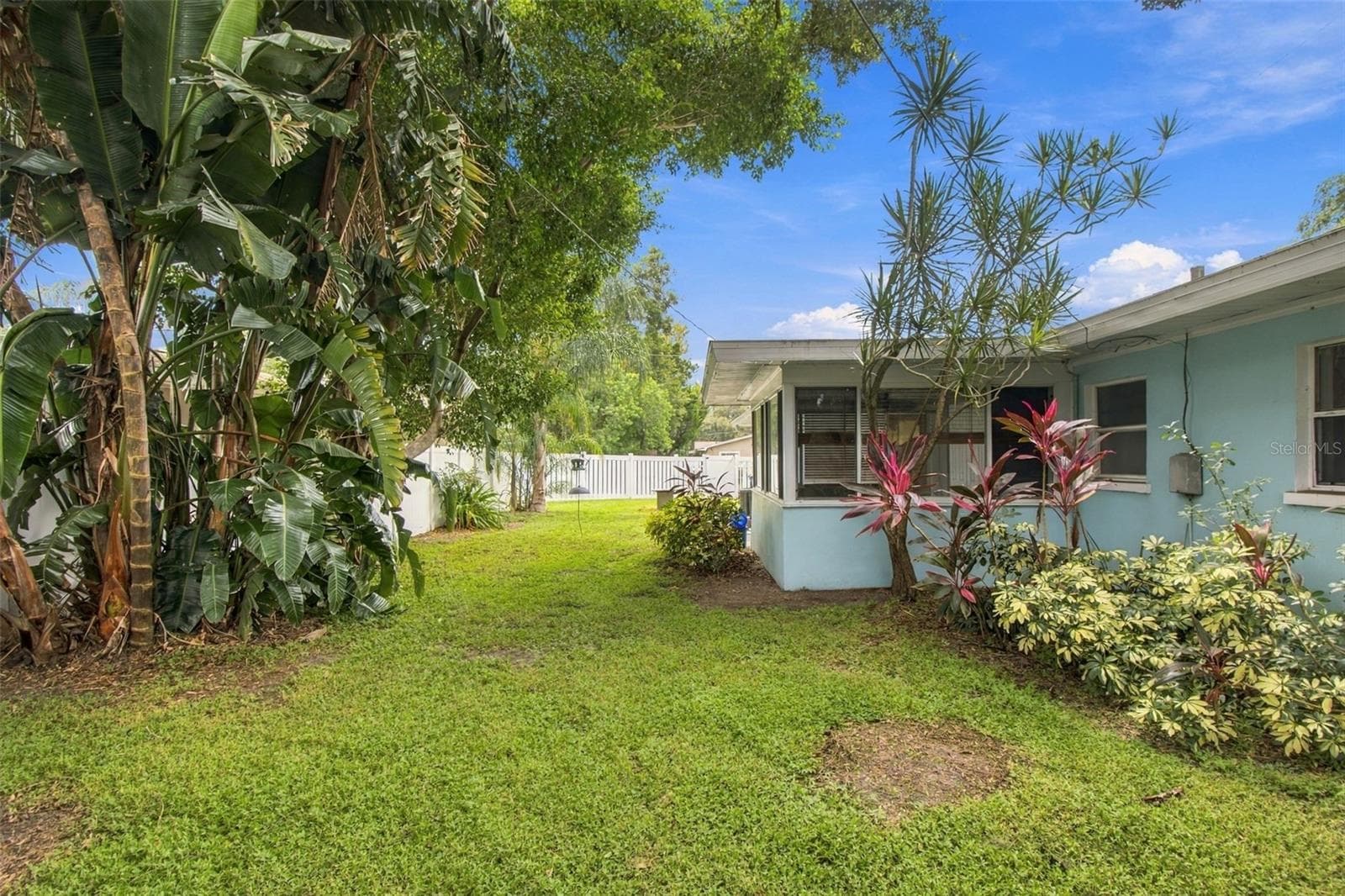 Single Family Residence at 1711 N HIGHLAND AVE, CLEARWATER, photo 58 of 65