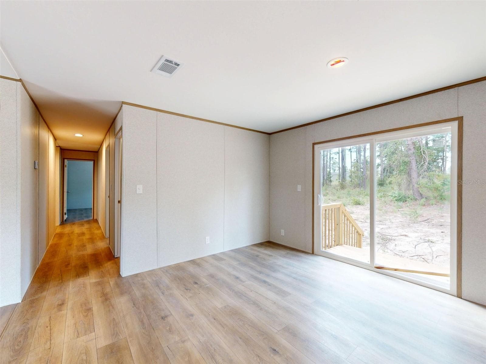 Manufactured Home at 730 NE 131 AVE, WILLISTON, photo 11 of 68