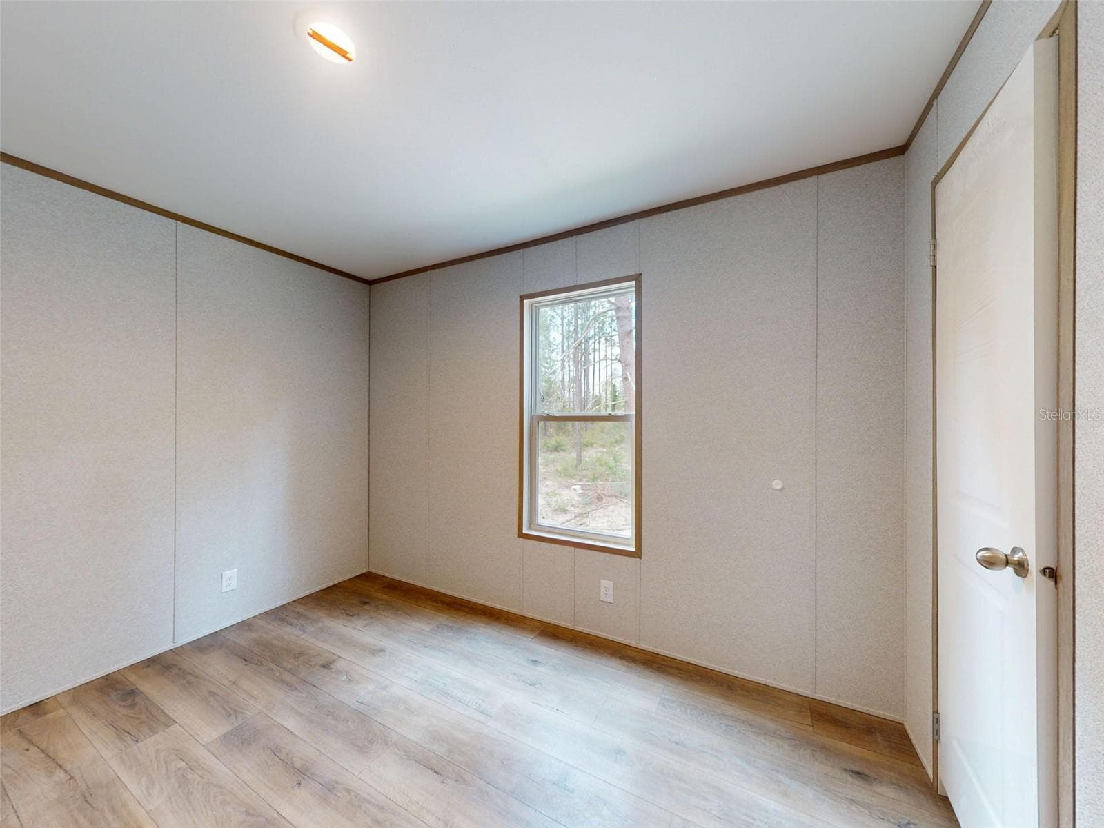 Manufactured Home at 730 NE 131 AVE, WILLISTON, photo 29 of 68