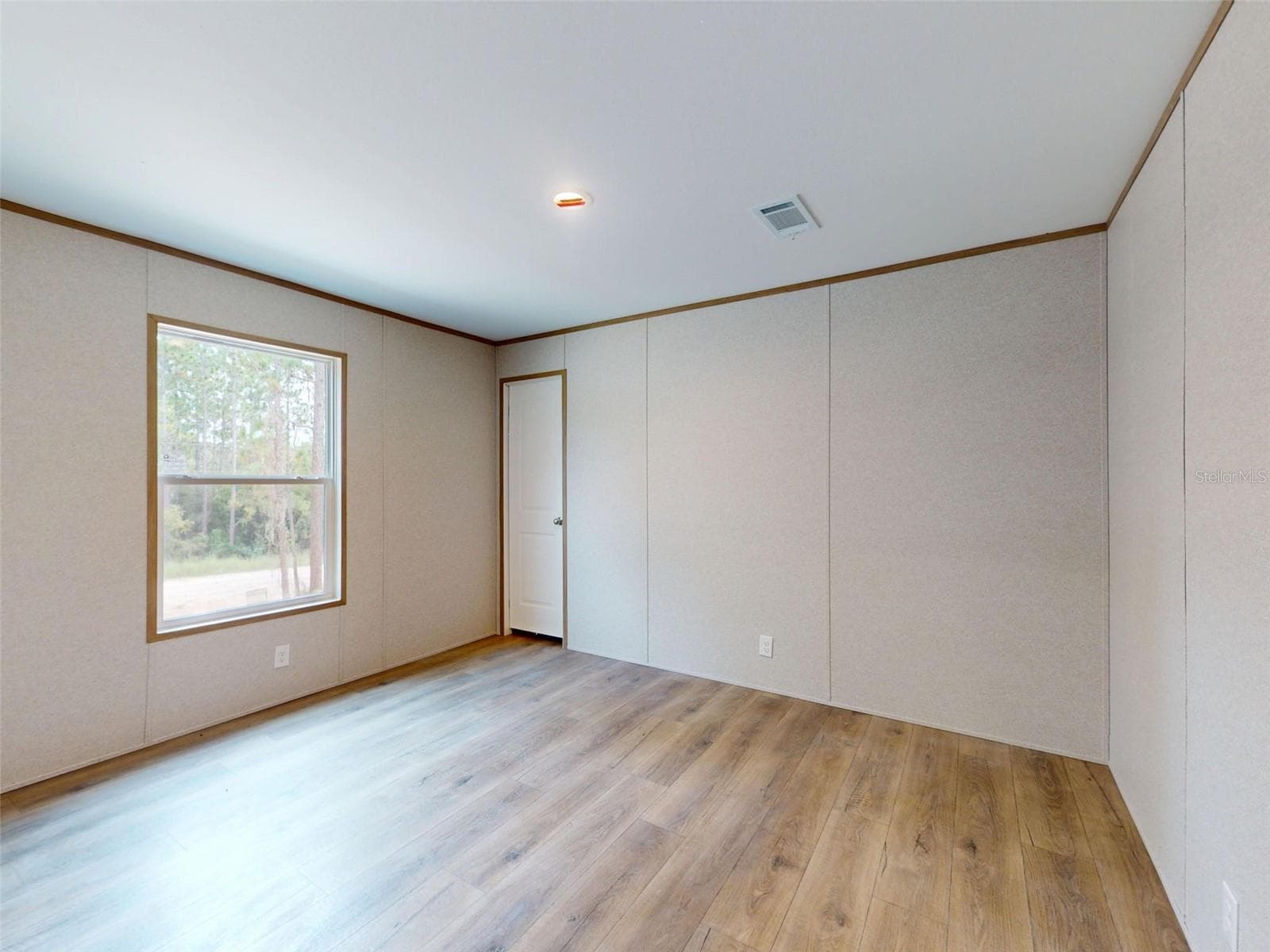 Manufactured Home at 730 NE 131 AVE, WILLISTON, photo 39 of 68