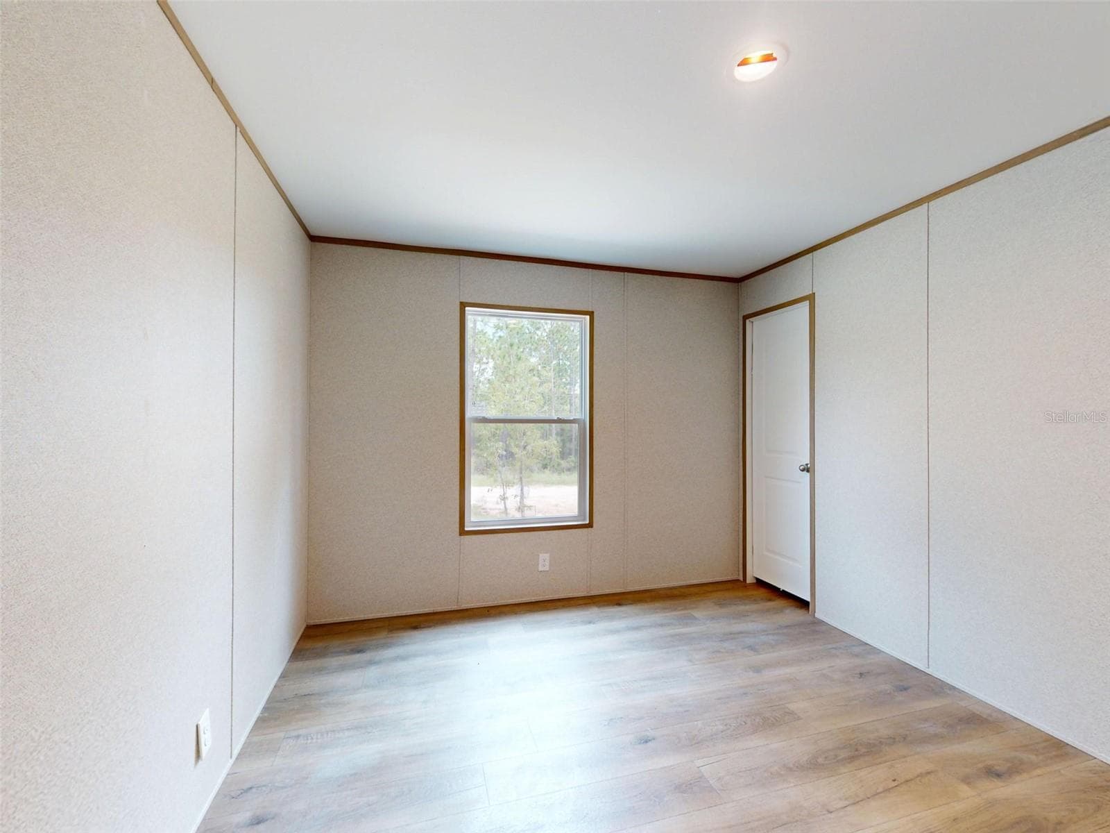 Manufactured Home at 730 NE 131 AVE, WILLISTON, photo 40 of 68