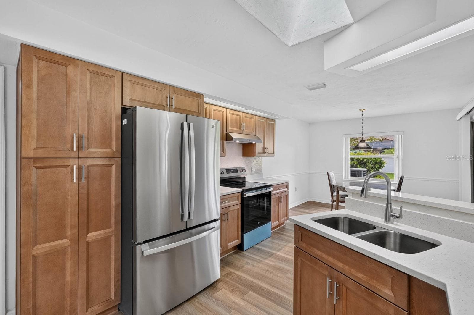 new stainless appliances - 156 BRESSLER LN, PALM COAST