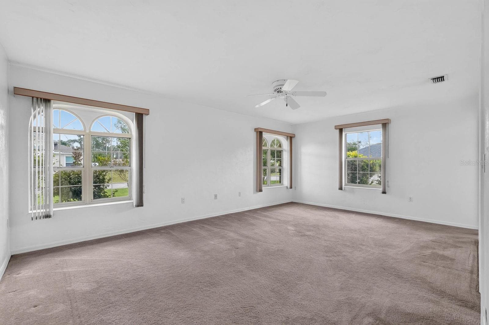 Very large Primary bedroom - 156 BRESSLER LN, PALM COAST