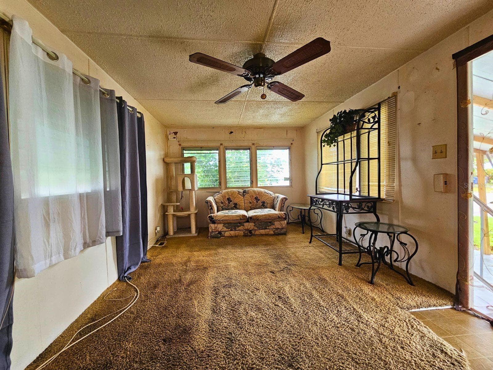 Mobile Home at 710 49TH AVENUE DR W, BRADENTON, photo 3 of 14