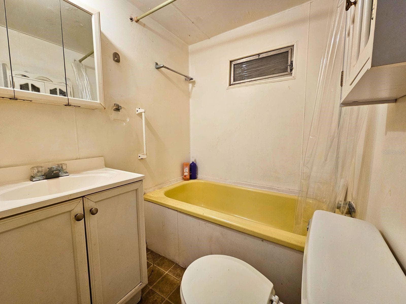 Mobile Home at 710 49TH AVENUE DR W, BRADENTON, photo 7 of 14