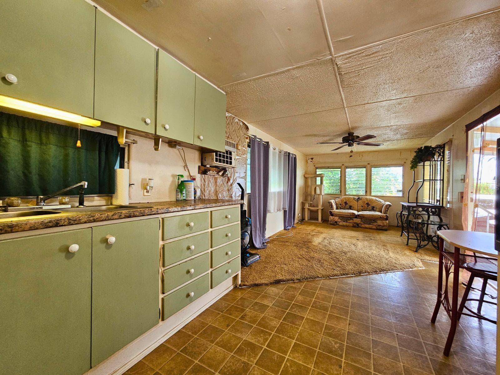 Mobile Home at 710 49TH AVENUE DR W, BRADENTON, photo 8 of 14