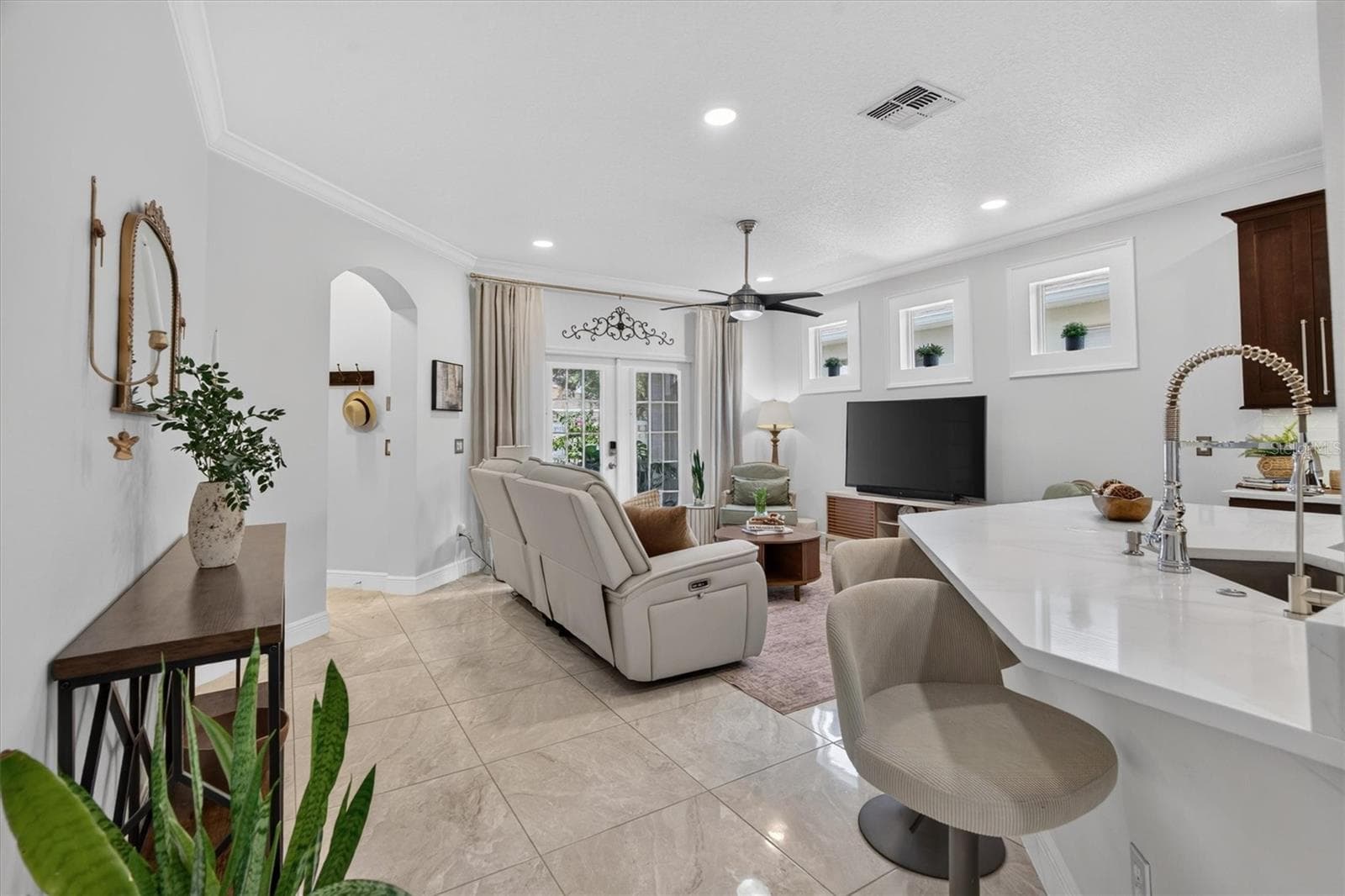 Single Family Residence at 14661 TANJA KING BLVD, ORLANDO, photo 11 of 45
