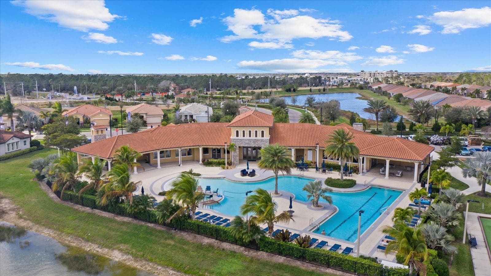 Resort Style Amenities - 11925 BOHEMIAN PL, VENICE