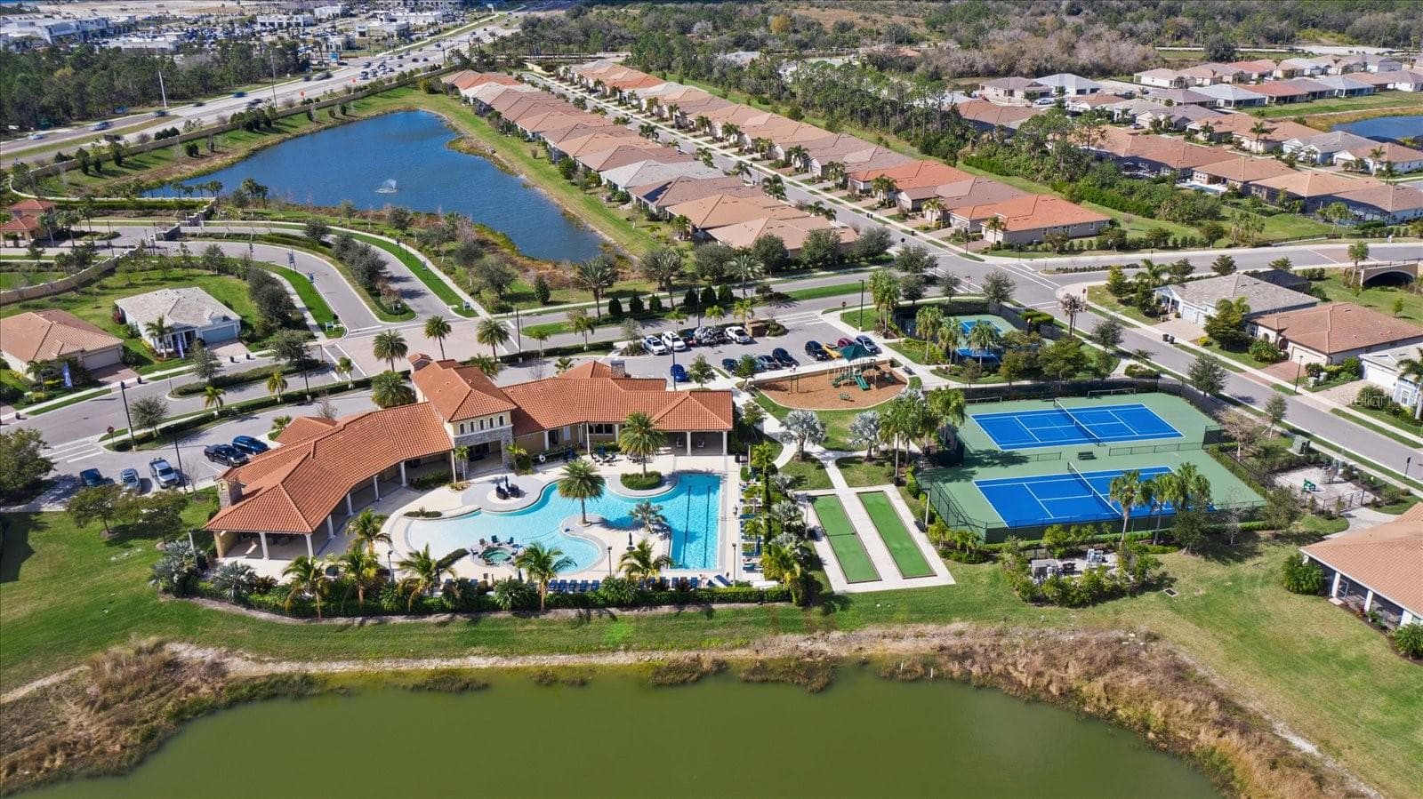 Resort Style Amenities - 11925 BOHEMIAN PL, VENICE