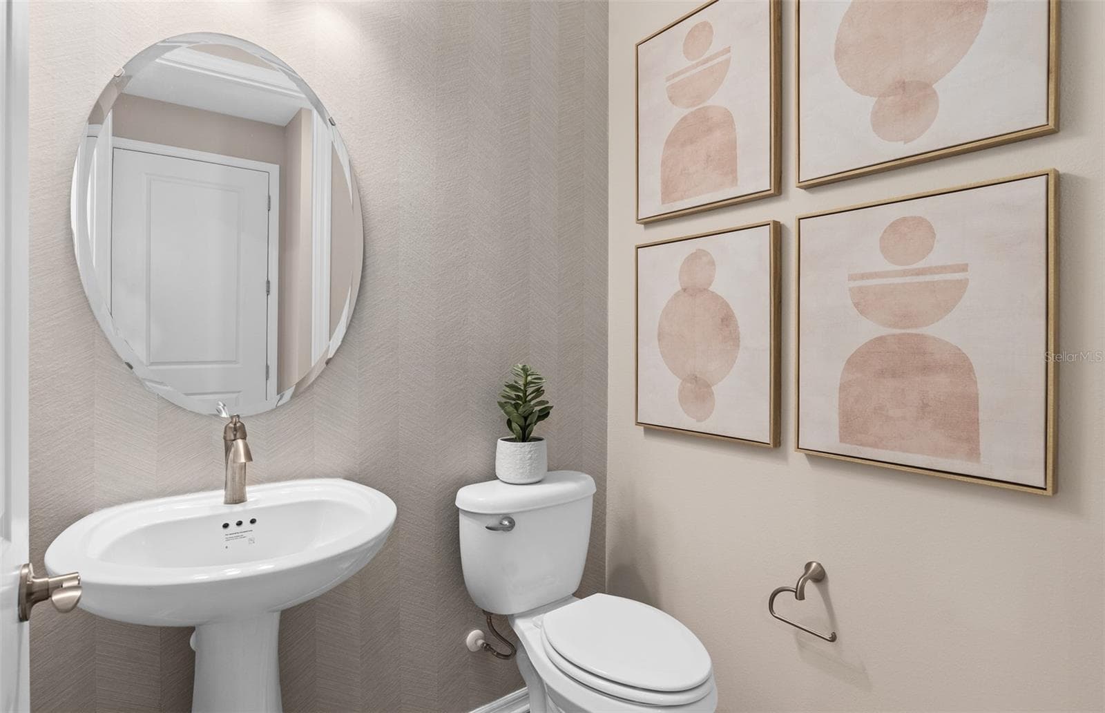 Model Home Design Only. Pictures and furnishings are for illustrative purposes only. Elevations, colors and options may vary. Furniture is for model home staging only. - 5094 SUNFALLS AVENUE, ST CLOUD