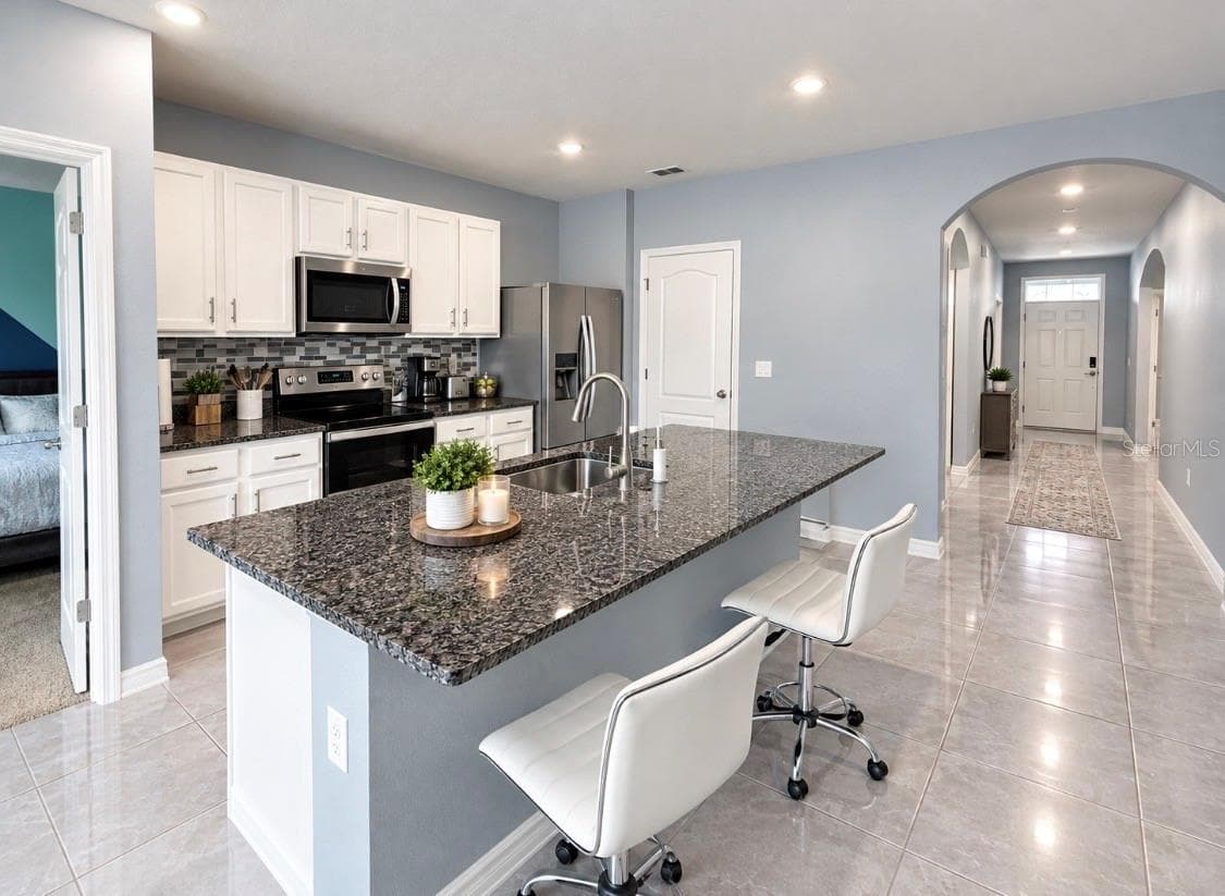 Single Family Residence at 635 AUTUMN STREAM DR, AUBURNDALE, photo 13 of 26