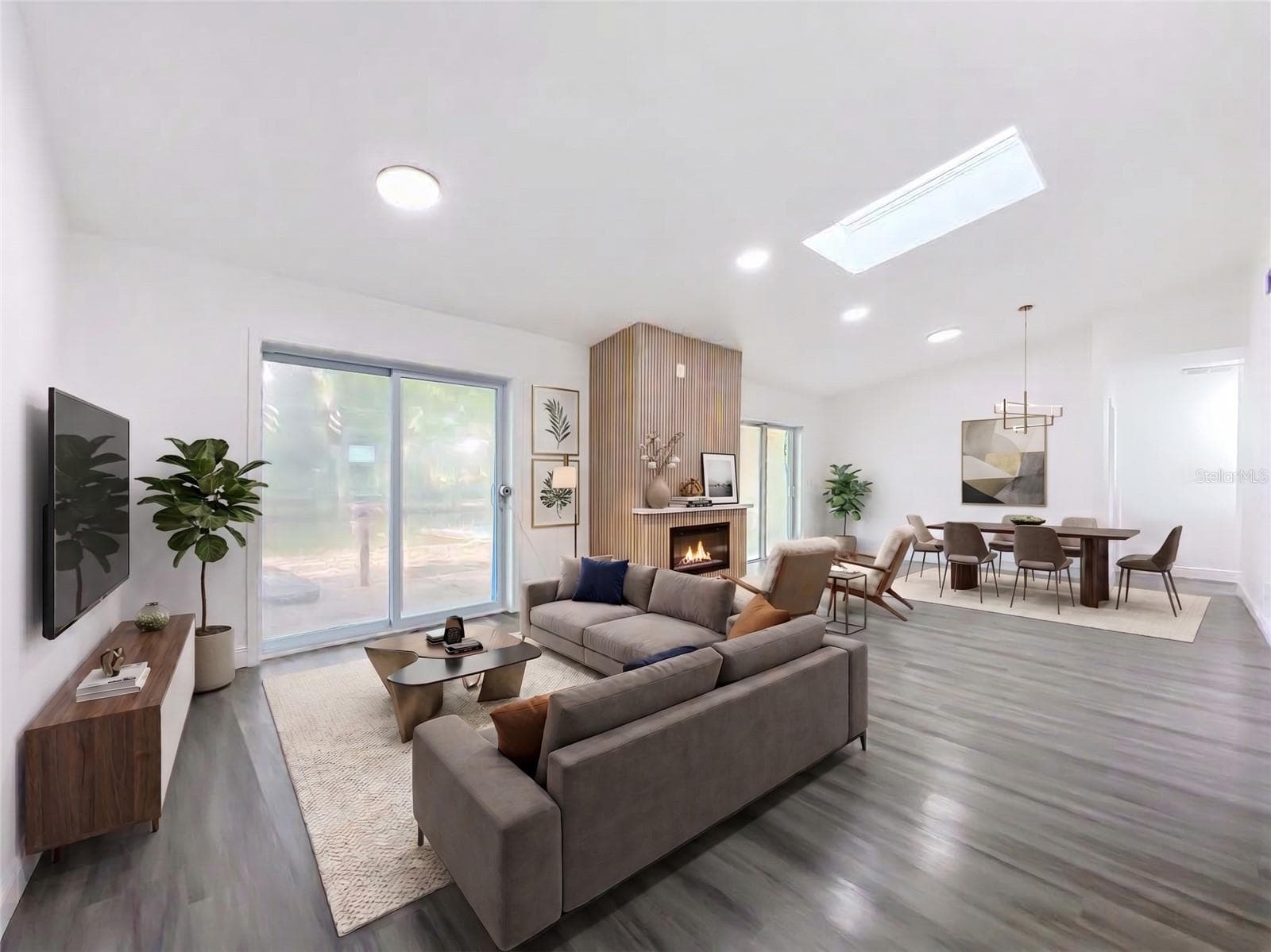 Spacious living and dining areas, perfect for entertaining! - 5610 SHASTA DR, ORLANDO