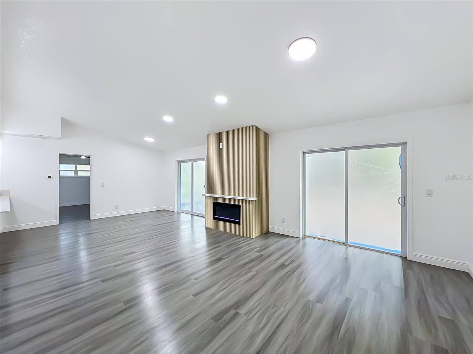 Modern finishes and flexible space to make it your own! - 5610 SHASTA DR, ORLANDO