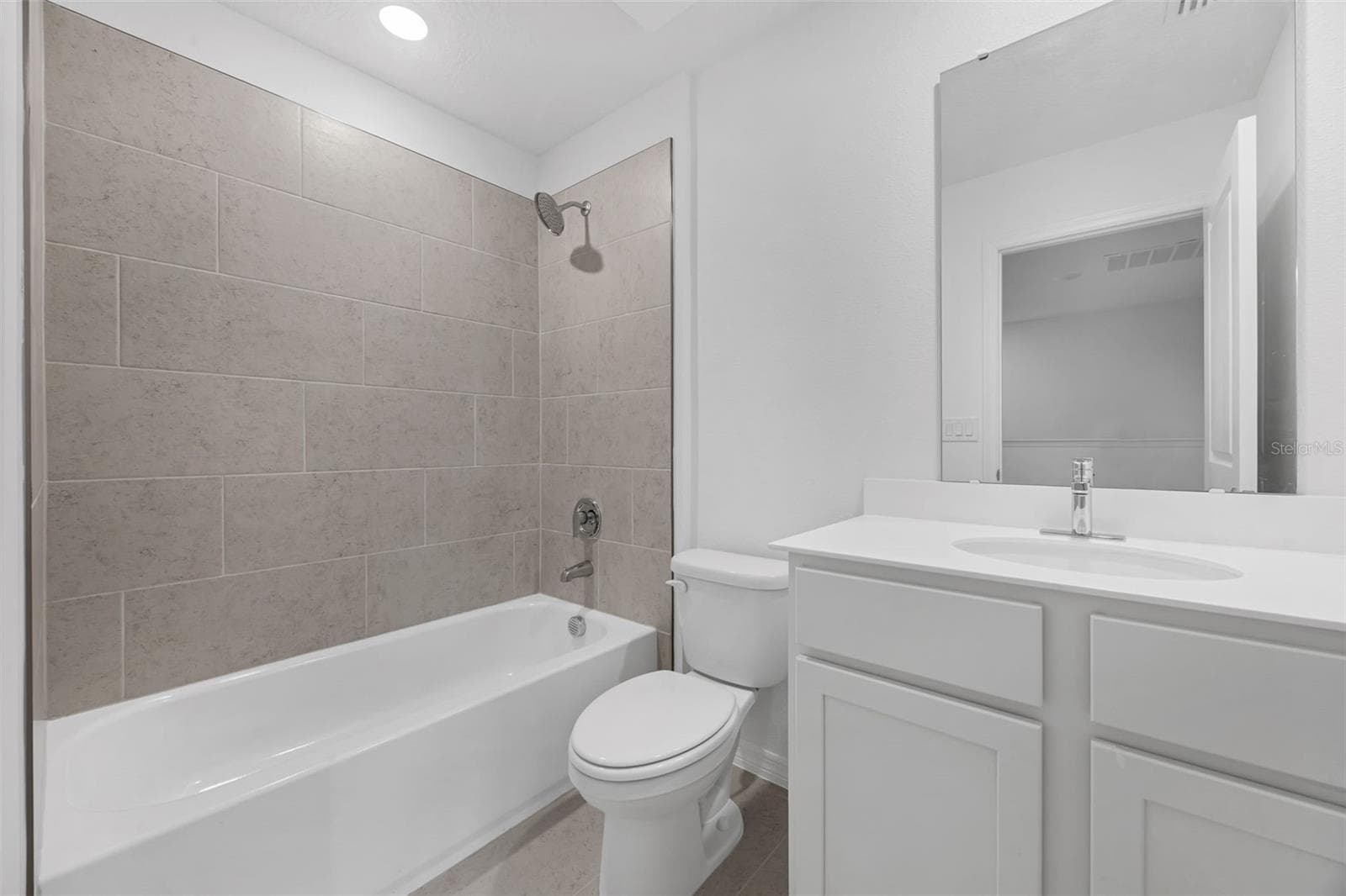 Townhouse at 1156 CYPRESS ELM DR, DELAND, photo 17 of 22