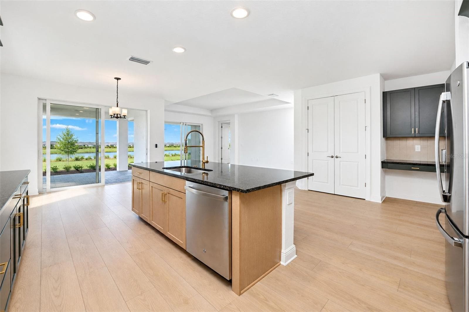 Single Family Residence at 237 VISTERA BLVD, NOKOMIS, photo 16 of 75