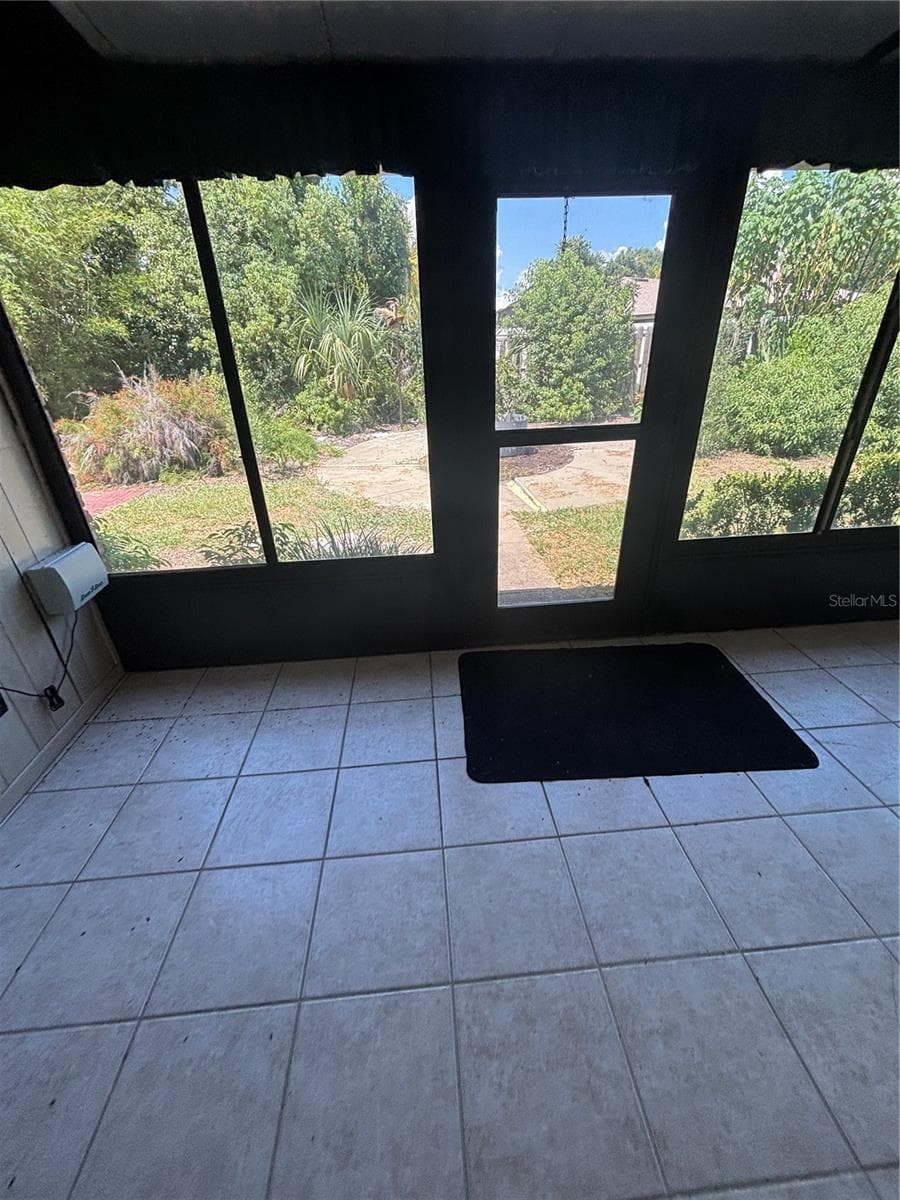 Single Family Residence at 3415 MARY LN, MOUNT DORA, photo 5 of 20
