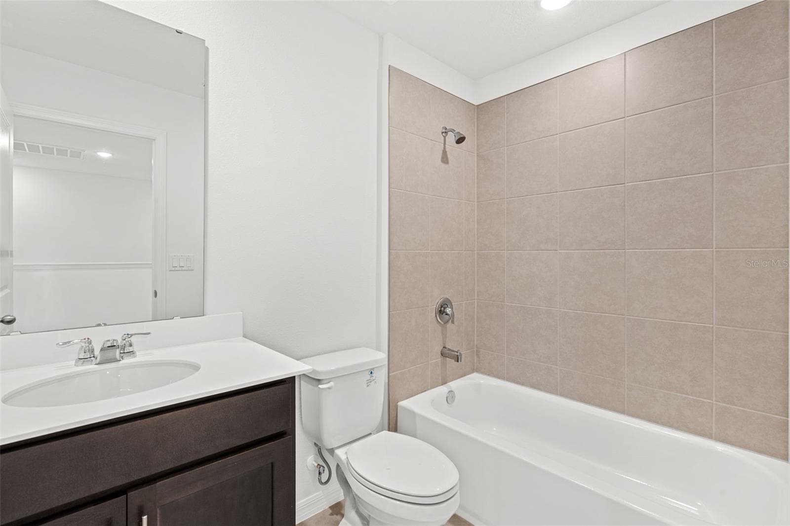 Townhouse at 705 FLORIDA ELM CT, DELAND, photo 17 of 22