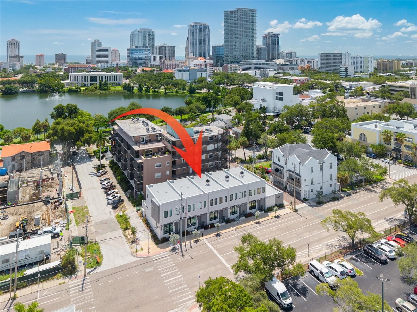 Townhouse at 233 8TH ST N, ST PETERSBURG, photo 5 of 31