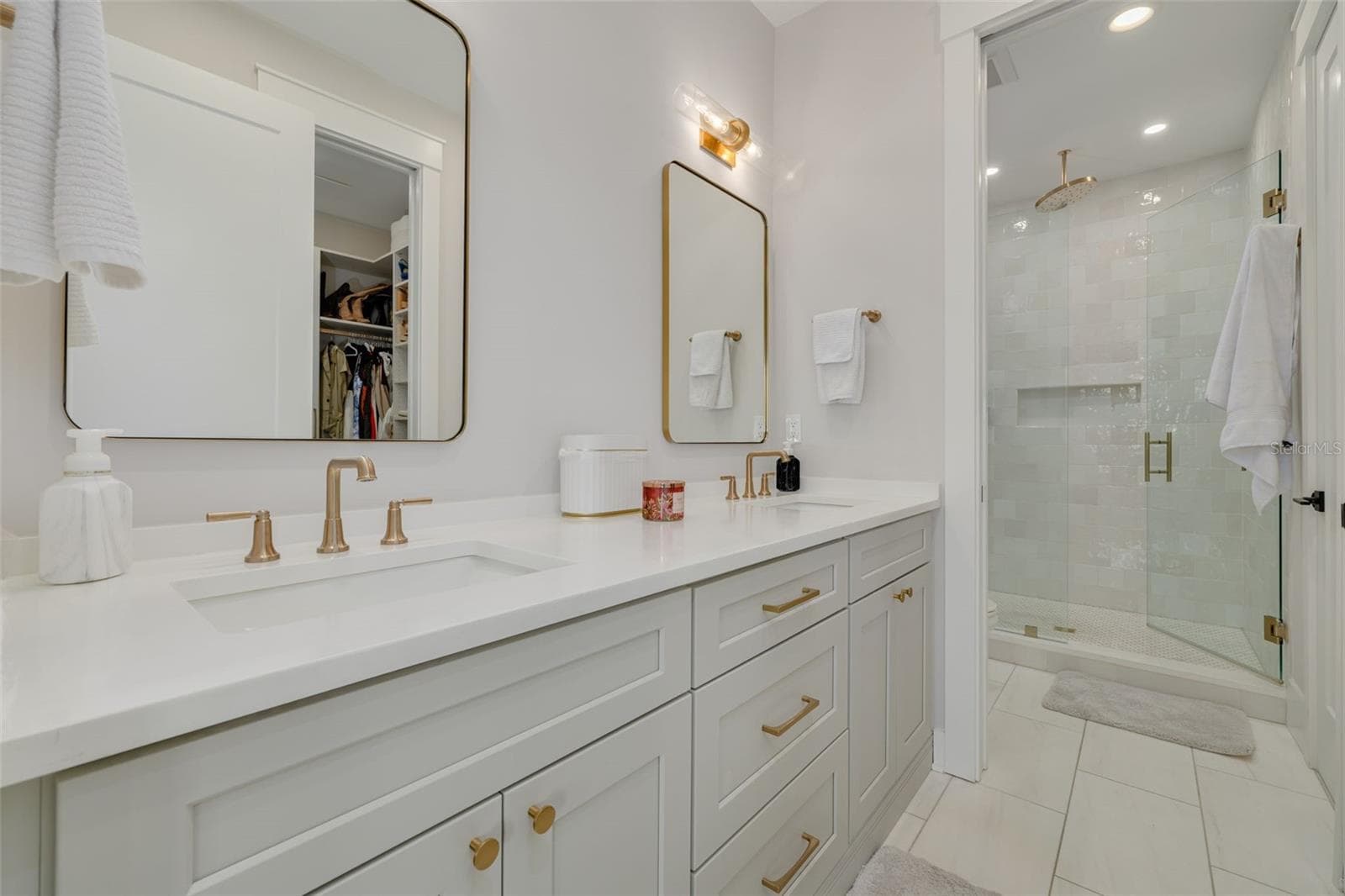 Townhouse at 233 8TH ST N, ST PETERSBURG, photo 22 of 31