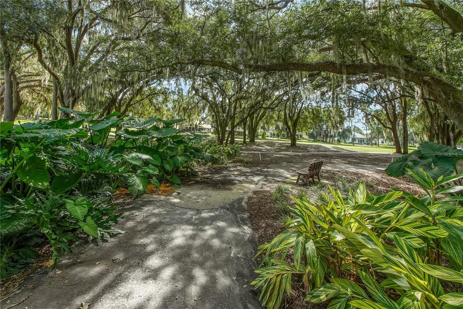 Single Family Residence at 1524 CERVANTES PL, THE VILLAGES, photo 3 of 77