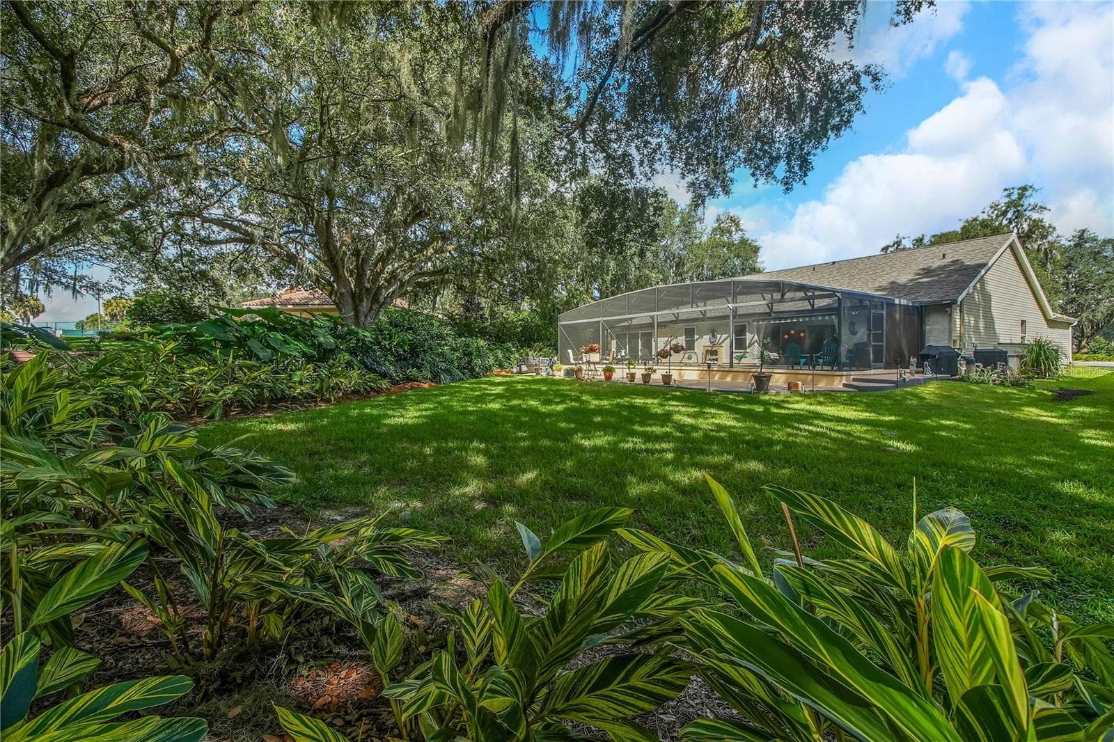 Single Family Residence at 1524 CERVANTES PL, THE VILLAGES, photo 5 of 77