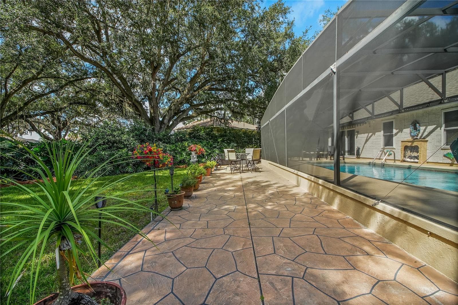 Single Family Residence at 1524 CERVANTES PL, THE VILLAGES, photo 8 of 77