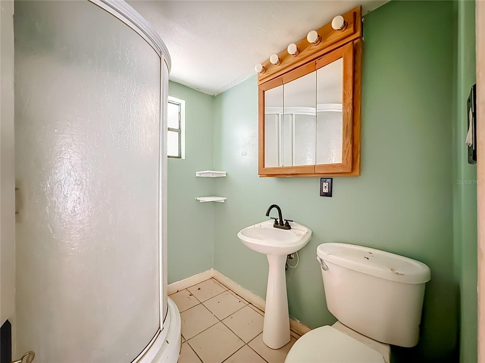 Single Family Residence at 4519 HAINES RD N, ST PETERSBURG, photo 15 of 45
