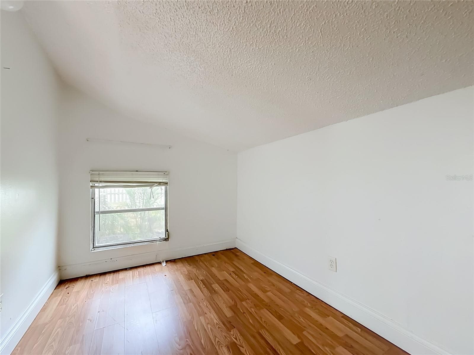 Single Family Residence at 4519 HAINES RD N, ST PETERSBURG, photo 16 of 45