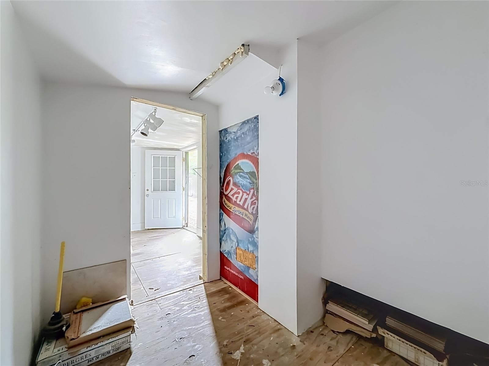 Single Family Residence at 4519 HAINES RD N, ST PETERSBURG, photo 19 of 45