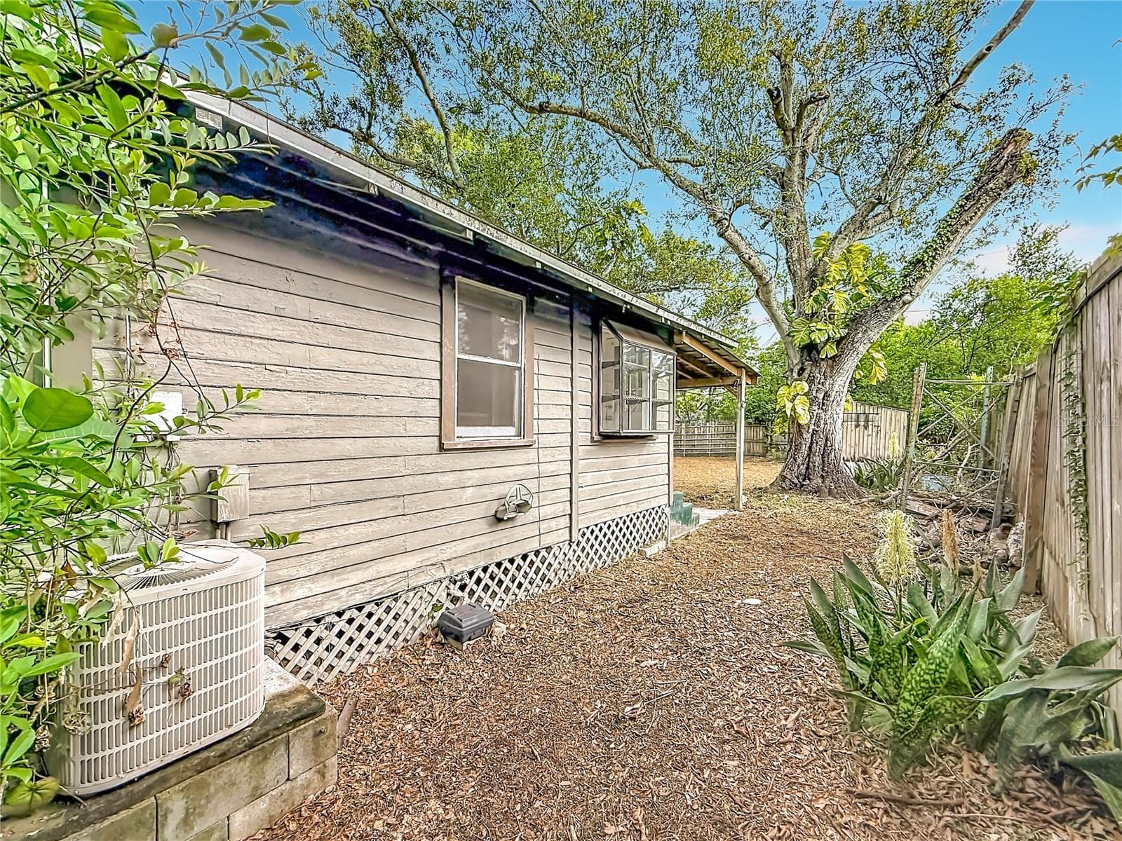 Single Family Residence at 4519 HAINES RD N, ST PETERSBURG, photo 29 of 45