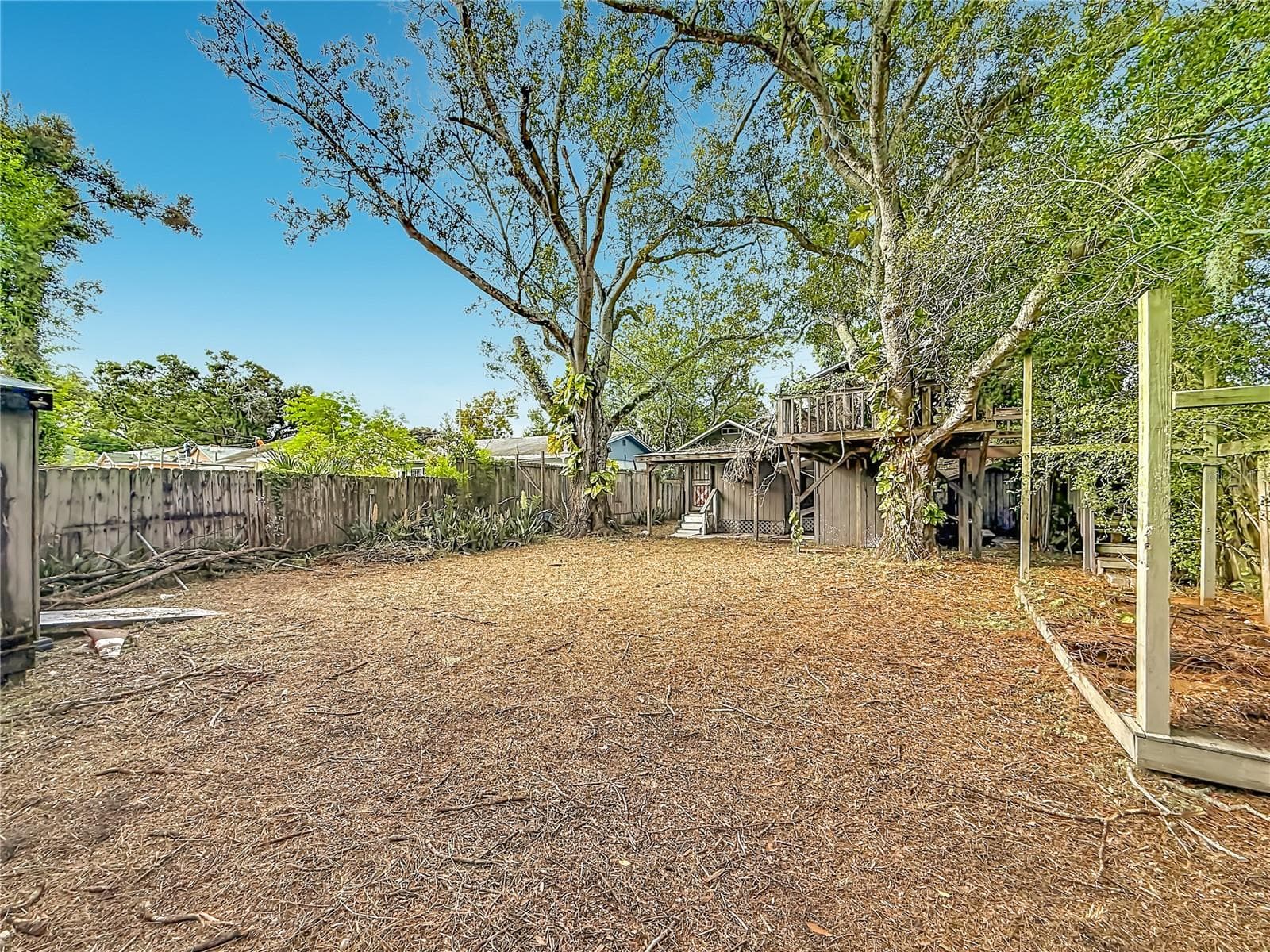 Single Family Residence at 4519 HAINES RD N, ST PETERSBURG, photo 35 of 45