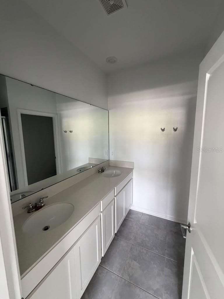 Townhouse at STOREY GROVE PH 4, WINTER GARDEN, photo 8 of 23