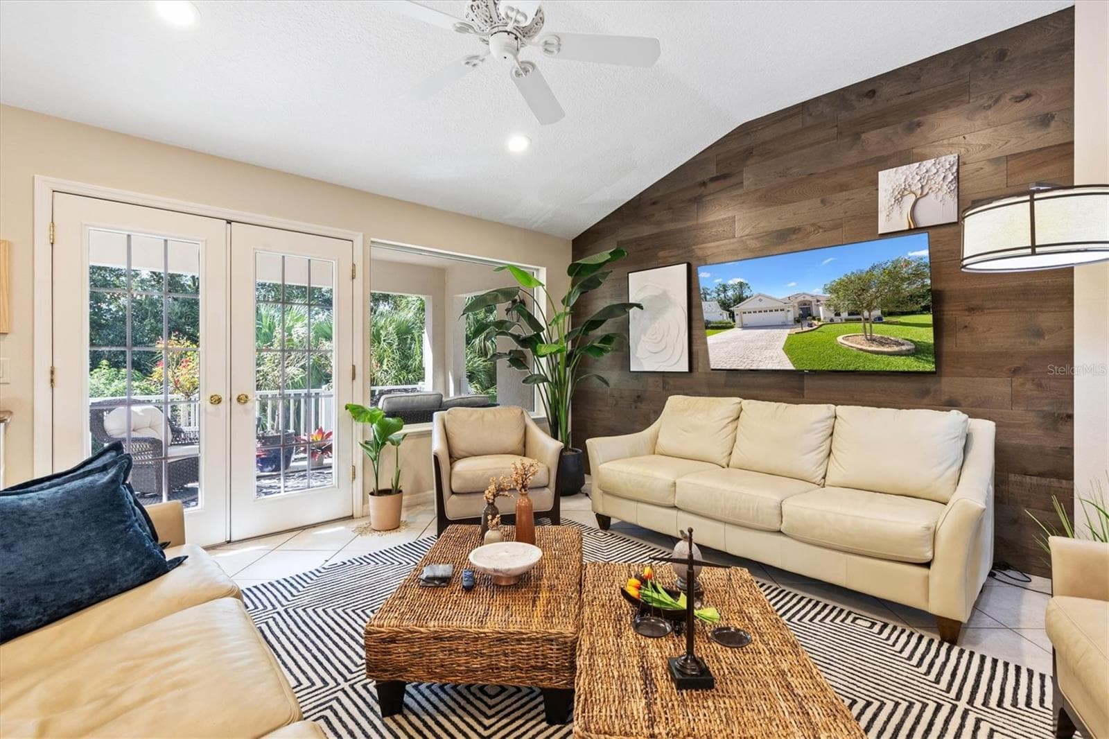 Living Room - 1302 LA ESTRELLITA WAY, THE VILLAGES