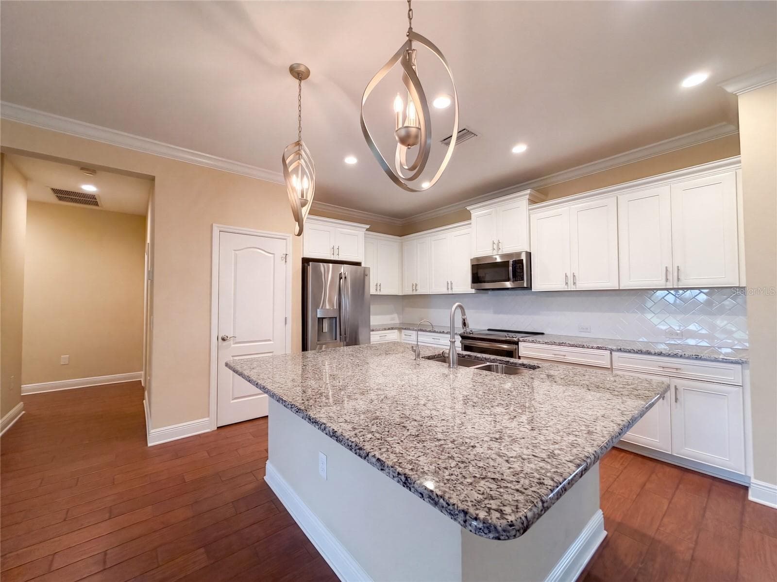 Single Family Residence at 1121 THORNBURY DR, PARRISH, photo 6 of 22