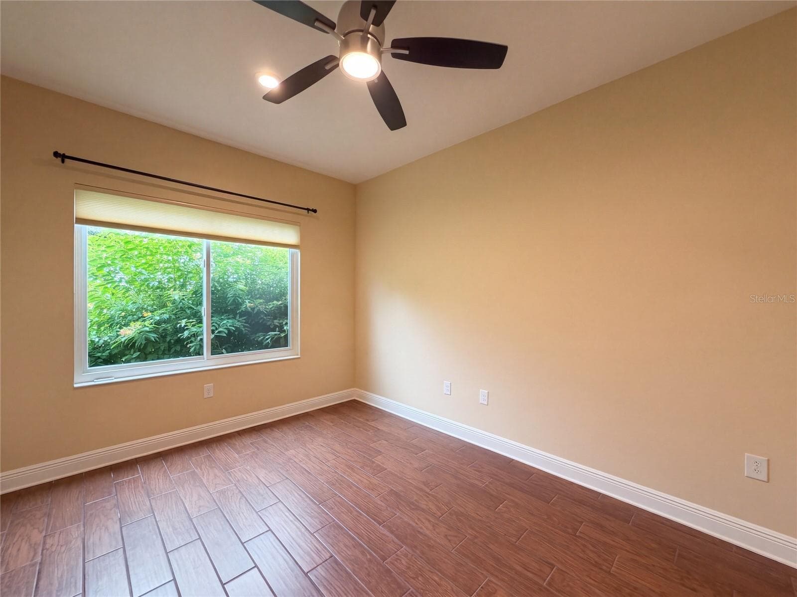 Single Family Residence at 1121 THORNBURY DR, PARRISH, photo 20 of 22