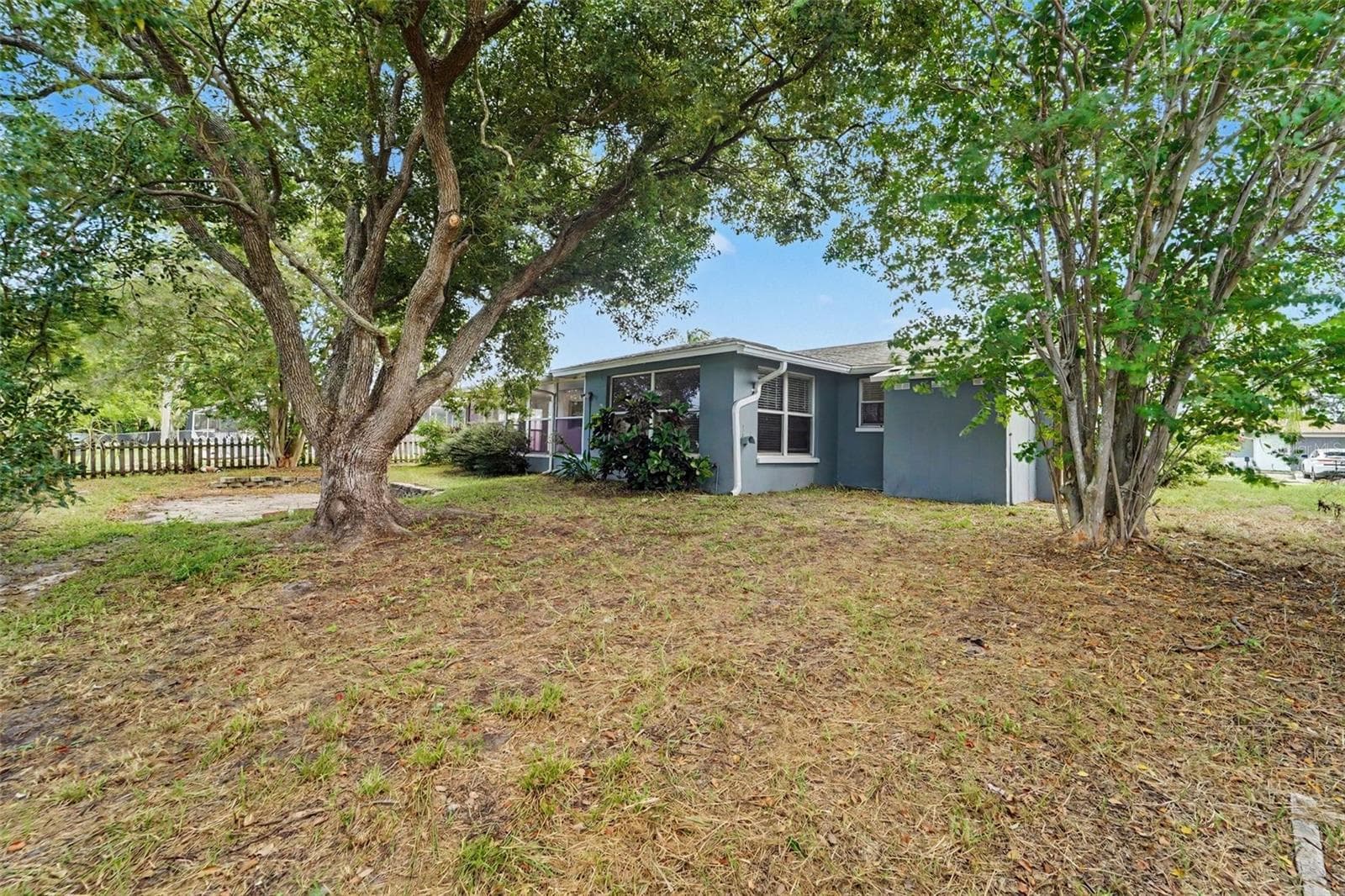 Single Family Residence at 10525 OLEANDER DR, PORT RICHEY, photo 18 of 20